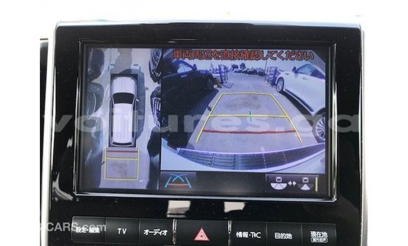 Acheter Import Voiture Toyota Land Cruiser Blanc à Import - Dubai, Estuaire Acheter Import Voiture Toyota Land Cruiser Blanc à Import - Dubai, Estuaire