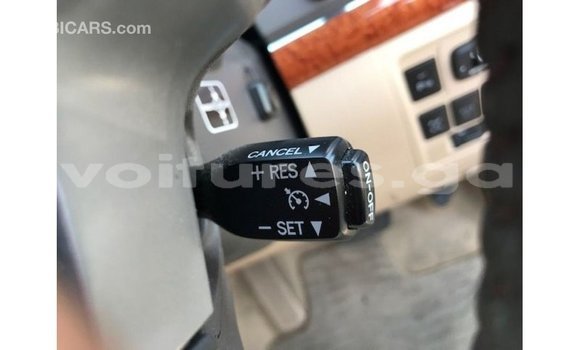 Sayi Imported Toyota Land Cruiser White Mota in Import - Dubai a estuary Sayi Imported Toyota Land Cruiser White Mota in Import - Dubai a estuary