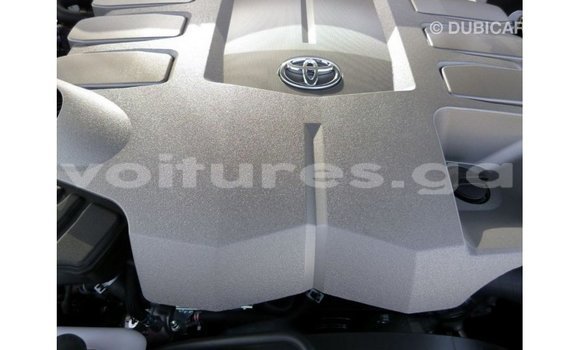 Acheter Import Voiture Toyota Land Cruiser Noir à Import - Dubai, Estuaire Acheter Import Voiture Toyota Land Cruiser Noir à Import - Dubai, Estuaire
