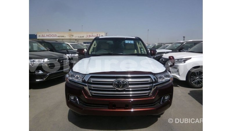 Big with watermark toyota land cruiser estuaire import dubai 5905