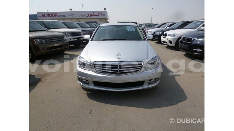 Big with watermark mercedes benz 200 estuaire import dubai 5907