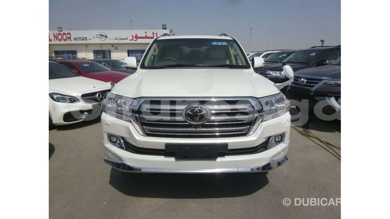 Big with watermark toyota land cruiser estuaire import dubai 5908