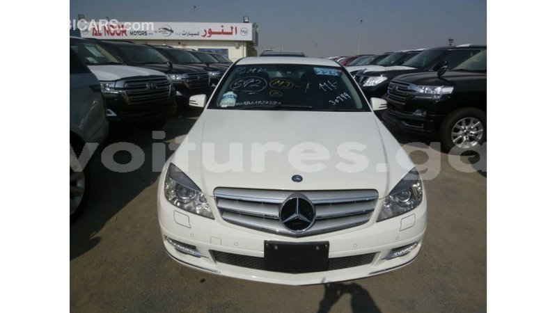 Big with watermark mercedes benz 200 estuary import dubai 5913