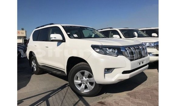 Acheter Import Voiture Toyota Prado Blanc à Import - Dubai, Estuaire Acheter Import Voiture Toyota Prado Blanc à Import - Dubai, Estuaire