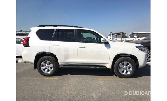 Acheter Import Voiture Toyota Prado Blanc à Import - Dubai, Estuaire Acheter Import Voiture Toyota Prado Blanc à Import - Dubai, Estuaire