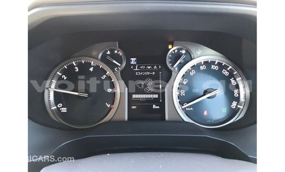 Acheter Import Voiture Toyota Prado Blanc à Import - Dubai, Estuaire Acheter Import Voiture Toyota Prado Blanc à Import - Dubai, Estuaire