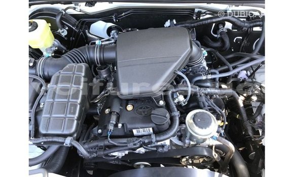 Acheter Import Voiture Toyota Prado Blanc à Import - Dubai, Estuaire Acheter Import Voiture Toyota Prado Blanc à Import - Dubai, Estuaire