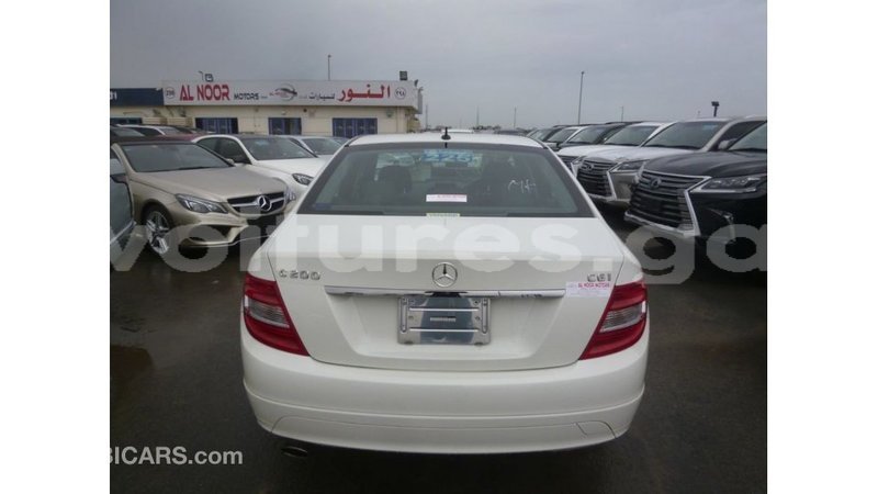 Big with watermark mercedes benz 200 estuary import dubai 5915