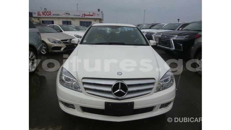 Big with watermark mercedes benz 200 estuary import dubai 5915