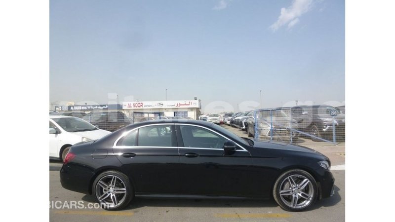 Big with watermark mercedes benz 190 estuary import dubai 5916