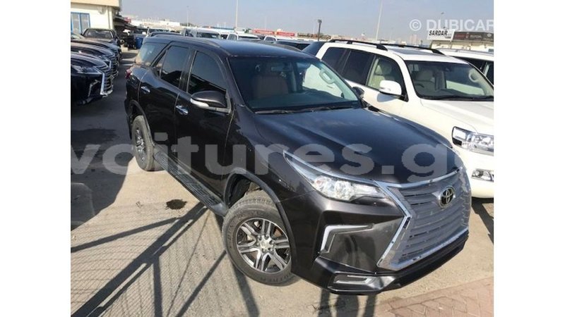 Big with watermark toyota fortuner estuaire import dubai 5919