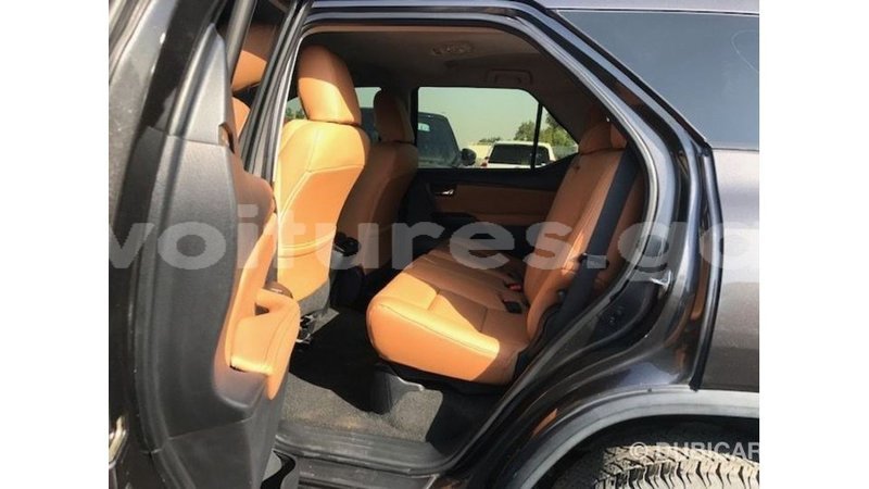 Big with watermark toyota fortuner estuaire import dubai 5919