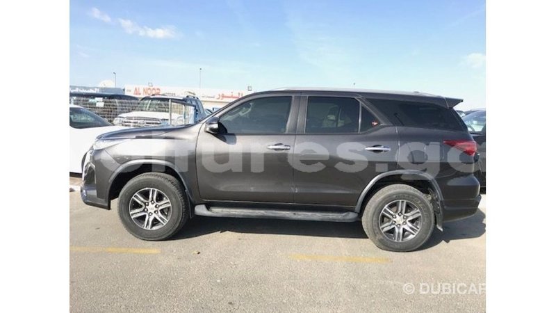 Big with watermark toyota fortuner estuary import dubai 5919
