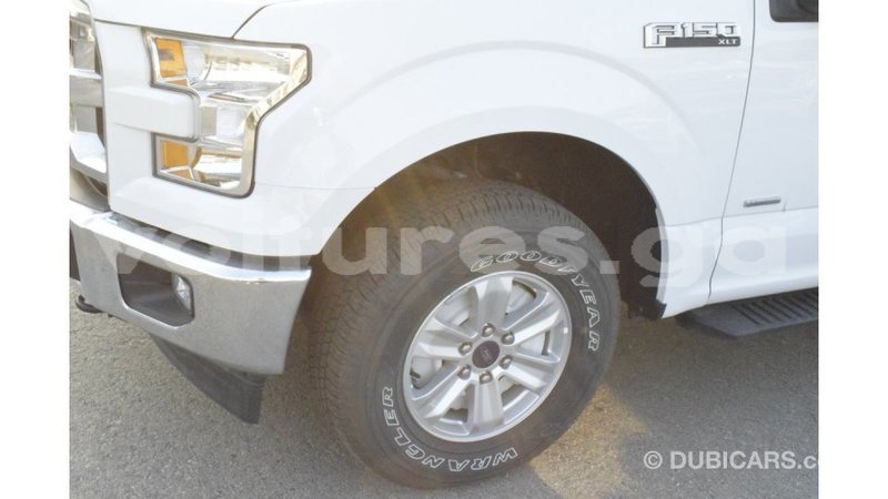 Big with watermark ford club wagon estuary import dubai 5921