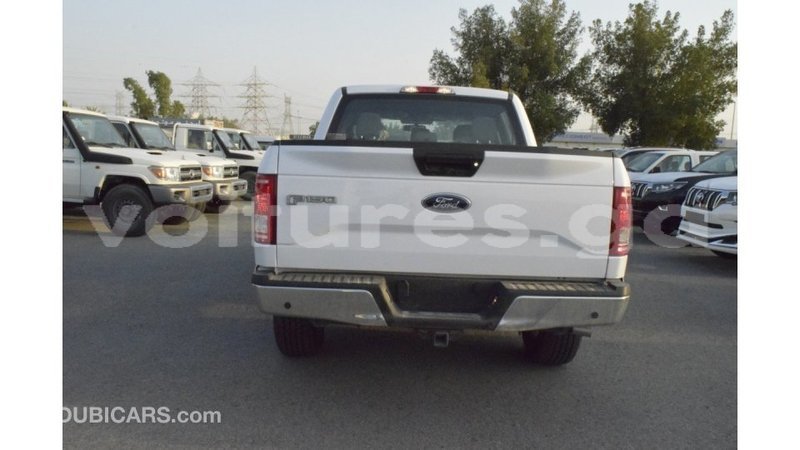 Big with watermark ford club wagon estuaire import dubai 5921