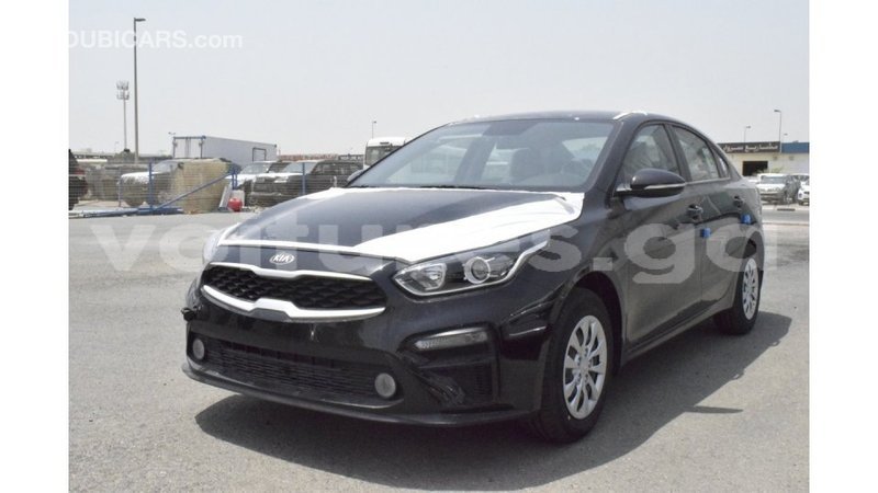 Big with watermark kia cerato estuaire import dubai 5923