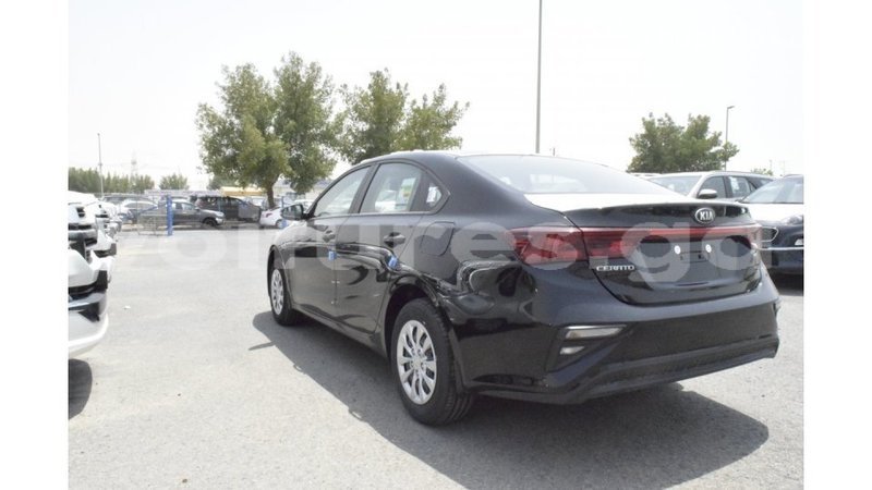 Big with watermark kia cerato estuaire import dubai 5923