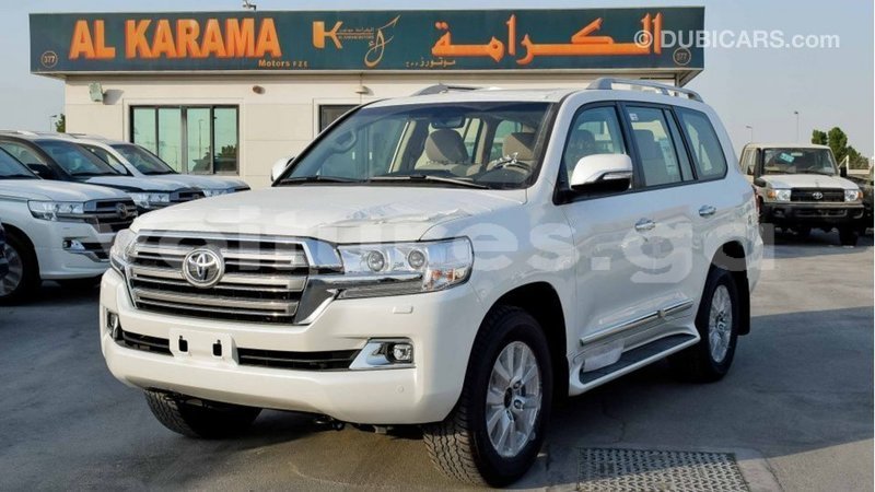 Big with watermark toyota land cruiser estuary import dubai 5929