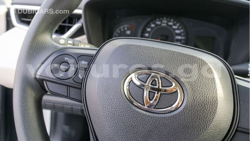 Big with watermark toyota corolla estuaire import dubai 5932