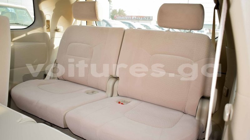 Big with watermark toyota land cruiser estuaire import dubai 5935