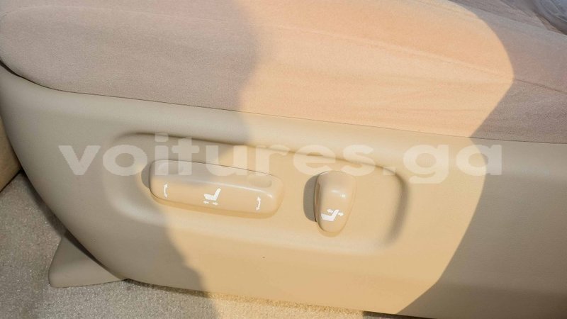 Big with watermark toyota land cruiser estuary import dubai 5935