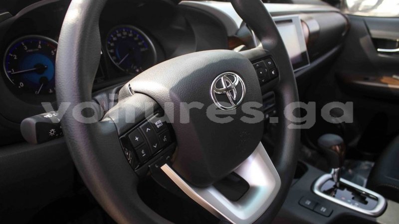 Big with watermark toyota hilux estuaire import dubai 5941