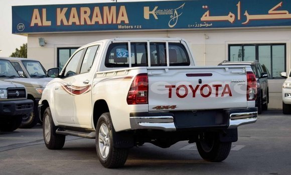 Acheter Import Voiture Toyota Hilux Blanc à Import - Dubai, Estuaire Acheter Import Voiture Toyota Hilux Blanc à Import - Dubai, Estuaire