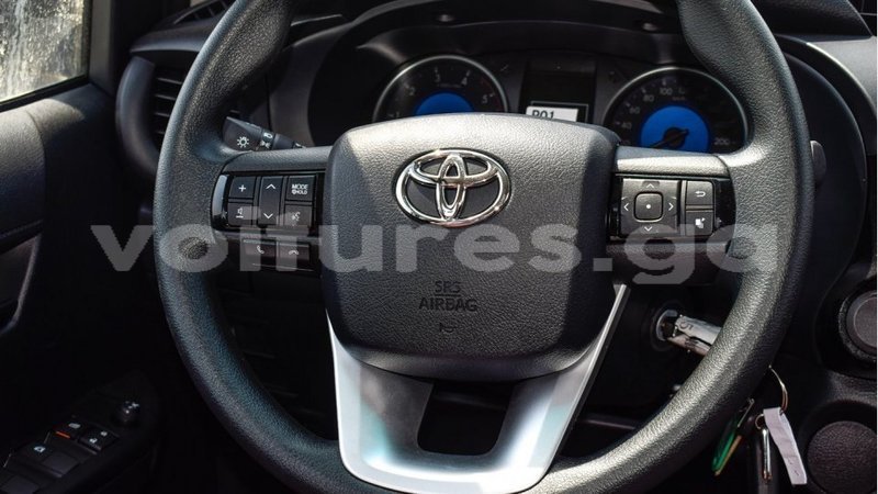 Big with watermark toyota hilux estuaire import dubai 5949