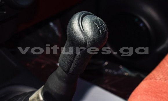 Acheter Import Voiture Toyota Hilux Blanc à Import - Dubai, Estuaire Acheter Import Voiture Toyota Hilux Blanc à Import - Dubai, Estuaire