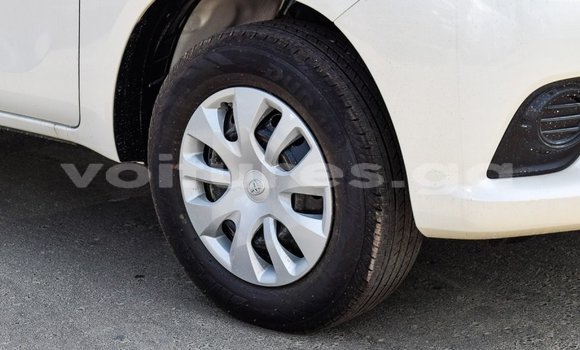 Acheter Import Voiture Toyota Hilux Blanc à Import - Dubai, Estuaire Acheter Import Voiture Toyota Hilux Blanc à Import - Dubai, Estuaire