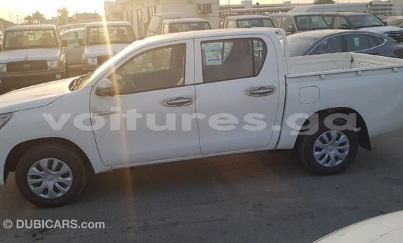 Acheter Import Voiture Toyota Hilux Blanc à Import - Dubai, Estuaire Acheter Import Voiture Toyota Hilux Blanc à Import - Dubai, Estuaire