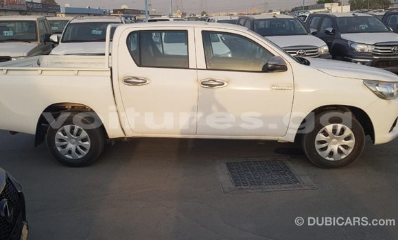 Acheter Import Voiture Toyota Hilux Blanc à Import - Dubai, Estuaire Acheter Import Voiture Toyota Hilux Blanc à Import - Dubai, Estuaire