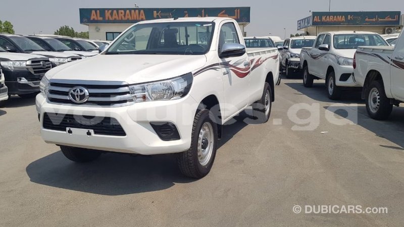 Big with watermark toyota hilux estuary import dubai 5951