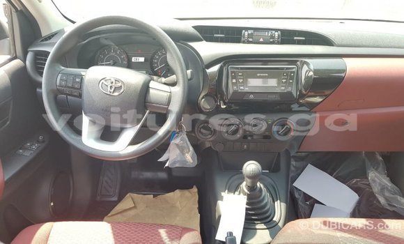 Buy Import Toyota Hilux White Car in Import - Dubai in Estuary Buy Import Toyota Hilux White Car in Import - Dubai in Estuary