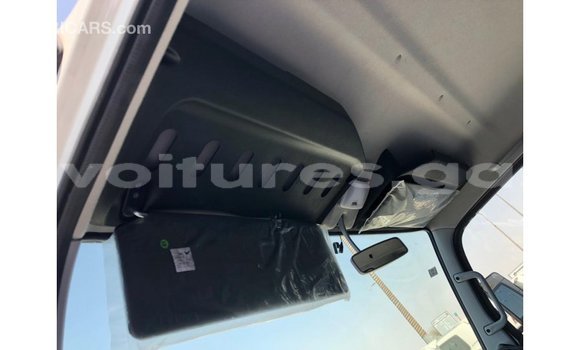 Sayi Imported Mitsubishi L400 White Babbar mota in Import - Dubai a estuary Sayi Imported Mitsubishi L400 White Babbar mota in Import - Dubai a estuary