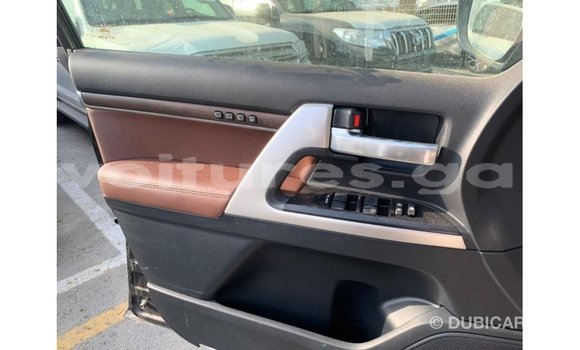 Acheter Import Voiture Toyota Land Cruiser Noir à Import - Dubai, Estuaire Acheter Import Voiture Toyota Land Cruiser Noir à Import - Dubai, Estuaire