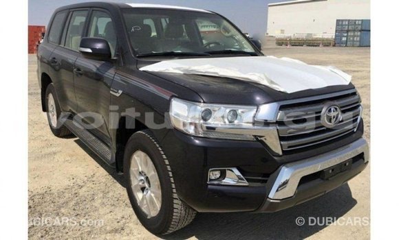Acheter Import Voiture Toyota Land Cruiser Noir à Import - Dubai, Estuaire Acheter Import Voiture Toyota Land Cruiser Noir à Import - Dubai, Estuaire