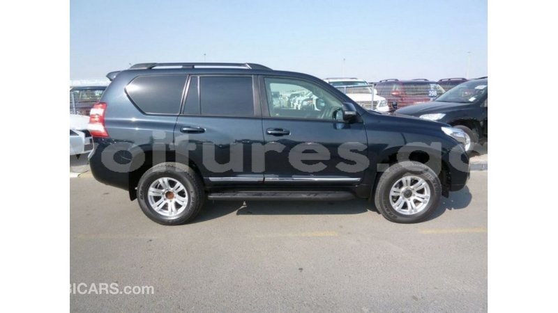 Big with watermark toyota prado estuaire import dubai 5960