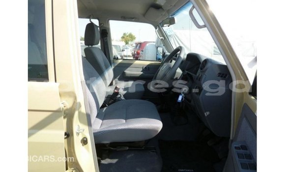 Buy Import Toyota Land Cruiser Beige Car in Import - Dubai in Estuary Buy Import Toyota Land Cruiser Beige Car in Import - Dubai in Estuary