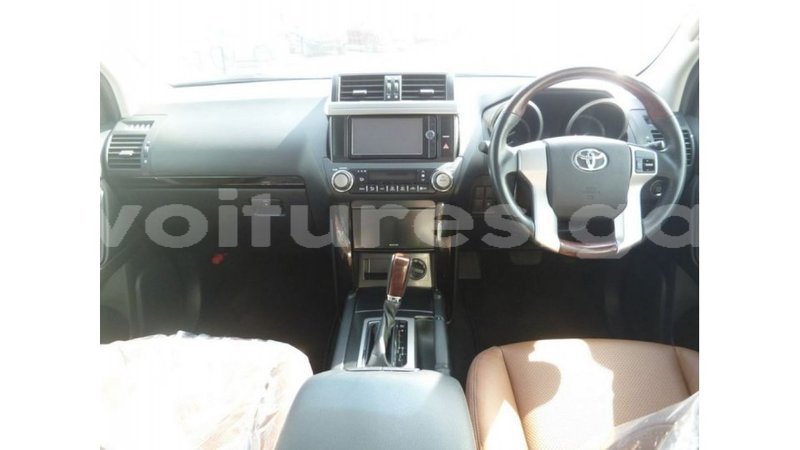 Big with watermark toyota prado estuaire import dubai 5964