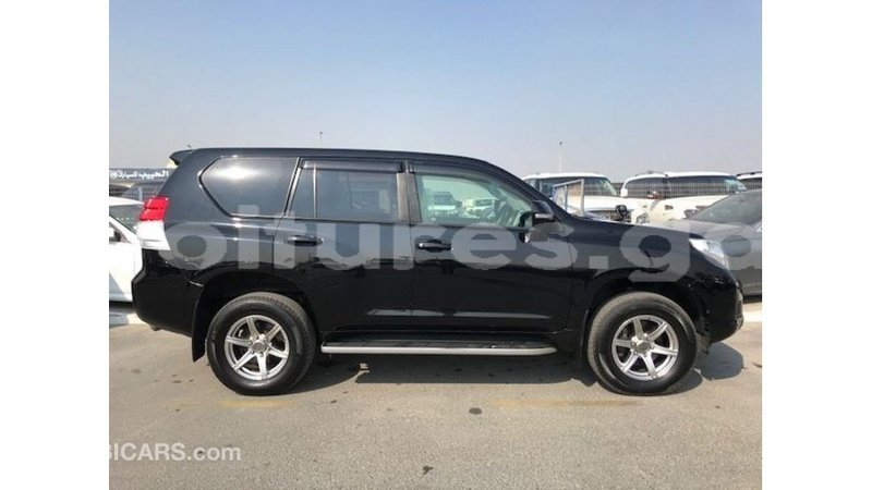 Big with watermark toyota prado estuaire import dubai 5966