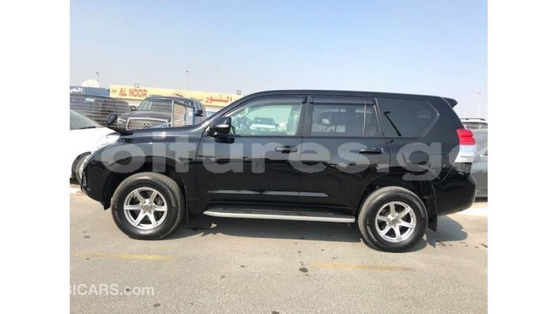 Big with watermark toyota prado estuaire import dubai 5966