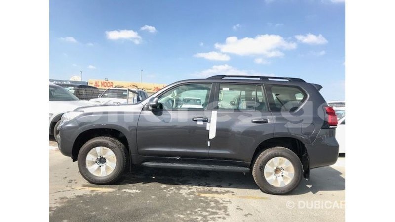 Big with watermark toyota prado estuaire import dubai 5967