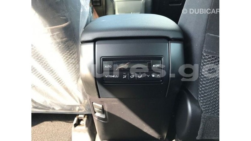 Big with watermark toyota prado estuaire import dubai 5967