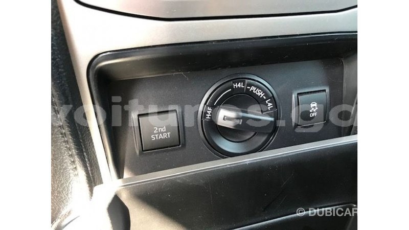 Big with watermark toyota prado estuaire import dubai 5967