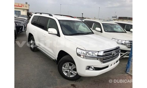 Buy Import Toyota Land Cruiser White Car in Import - Dubai in Estuary Buy Import Toyota Land Cruiser White Car in Import - Dubai in Estuary