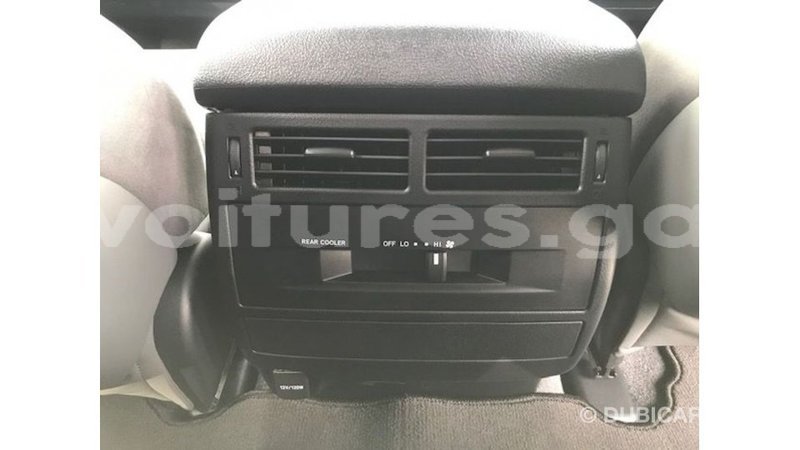 Big with watermark toyota land cruiser estuaire import dubai 5970