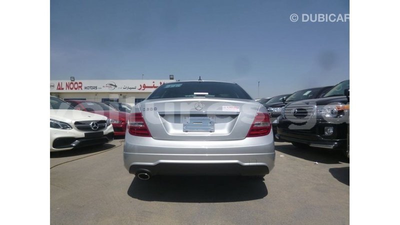 Big with watermark mercedes benz 200 estuaire import dubai 5975