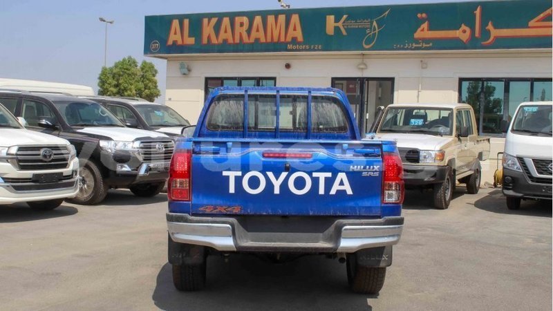 Big with watermark toyota hilux estuaire import dubai 5977