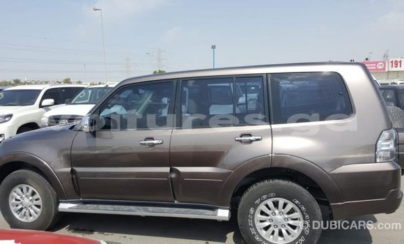 Acheter Import Voiture Mitsubishi Pajero Marron à Import - Dubai, Estuaire Acheter Import Voiture Mitsubishi Pajero Marron à Import - Dubai, Estuaire